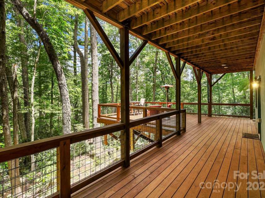 228 Woodby Ridge Road, Vilas, NC 28692.  MLS# CAR4278648, YatesRealty ID 15849. 