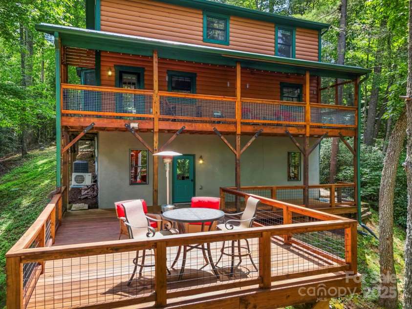 228 Woodby Ridge Road, Vilas, NC 28692.  MLS# CAR4278648, YatesRealty ID 15849. 