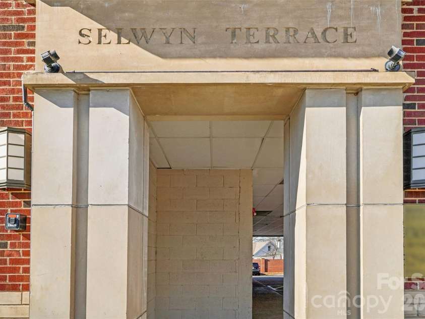 2952 Selwyn Avenue, Charlotte, NC 28209.  MLS# CAR4336844, YatesRealty ID 1585. 