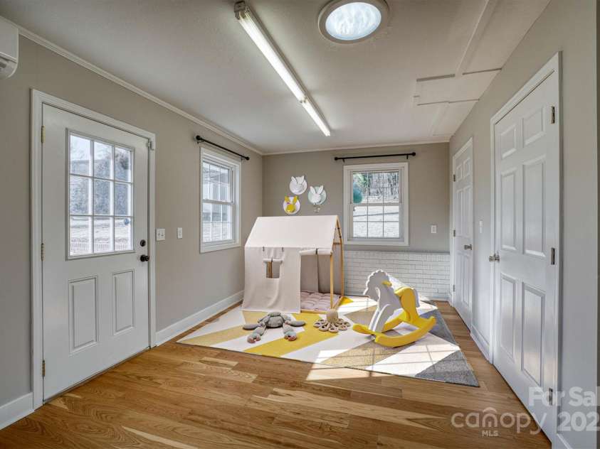 1505 Canterbury Place, Lenoir, NC 28645.  MLS# CAR4217177, YatesRealty ID 15850. 