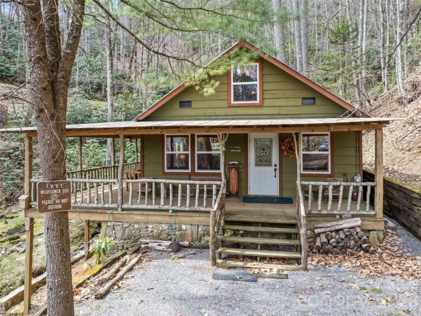 57 Grosbeak Trail, Sylva, NC 28779.  MLS# CAR4374185, YatesRealty ID 15850. 