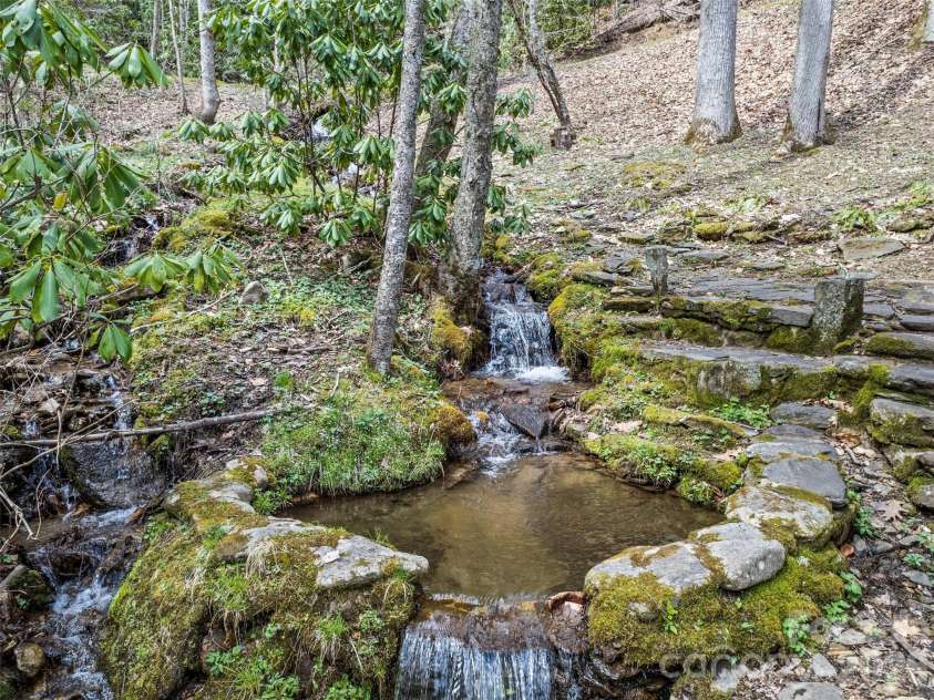 57 Grosbeak Trail, Sylva, NC 28779.  MLS# CAR4374185, YatesRealty ID 15850. 