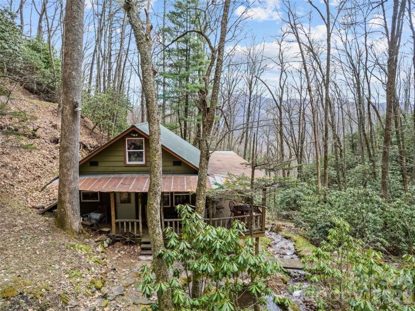 57 Grosbeak Trail, Sylva, NC 28779.  MLS# CAR4374185, YatesRealty ID 15850. 