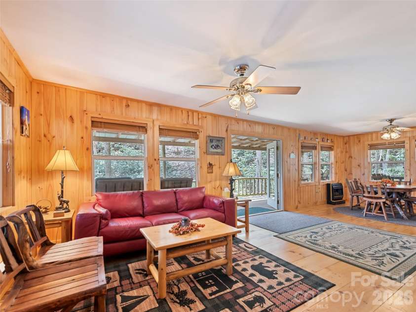 57 Grosbeak Trail, Sylva, NC 28779.  MLS# CAR4374185, YatesRealty ID 15850. 