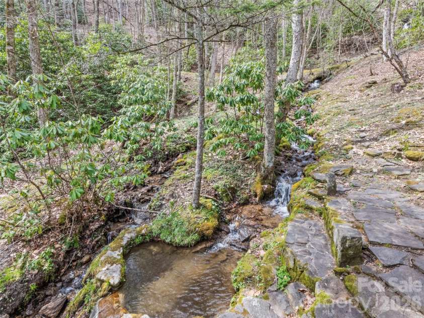 57 Grosbeak Trail, Sylva, NC 28779.  MLS# CAR4374185, YatesRealty ID 15850. 