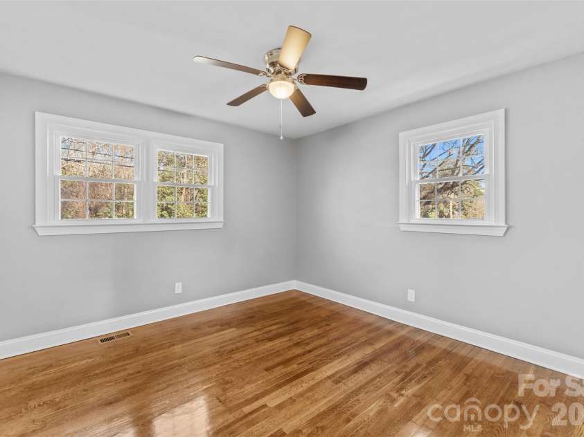 206 Hunter Street, York, SC 29745.  MLS# CAR4338368, YatesRealty ID 15851. Bedroom