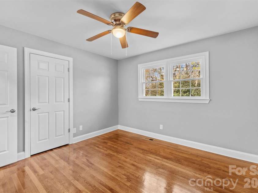 206 Hunter Street, York, SC 29745.  MLS# CAR4338368, YatesRealty ID 15851. Bedroom