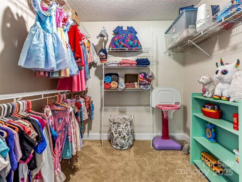 7 Forest Ridge Drive, Weaverville, NC 28787.  MLS# CAR4232195, YatesRealty ID 15851. 