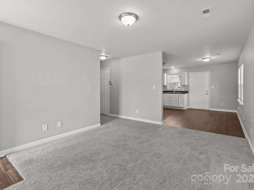 252 Sweet Bay Lane, Concord, NC 28027.  MLS# CAR4260998, YatesRealty ID 15852. 