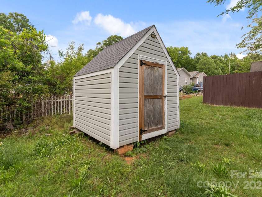 252 Sweet Bay Lane, Concord, NC 28027.  MLS# CAR4260998, YatesRealty ID 15852. 