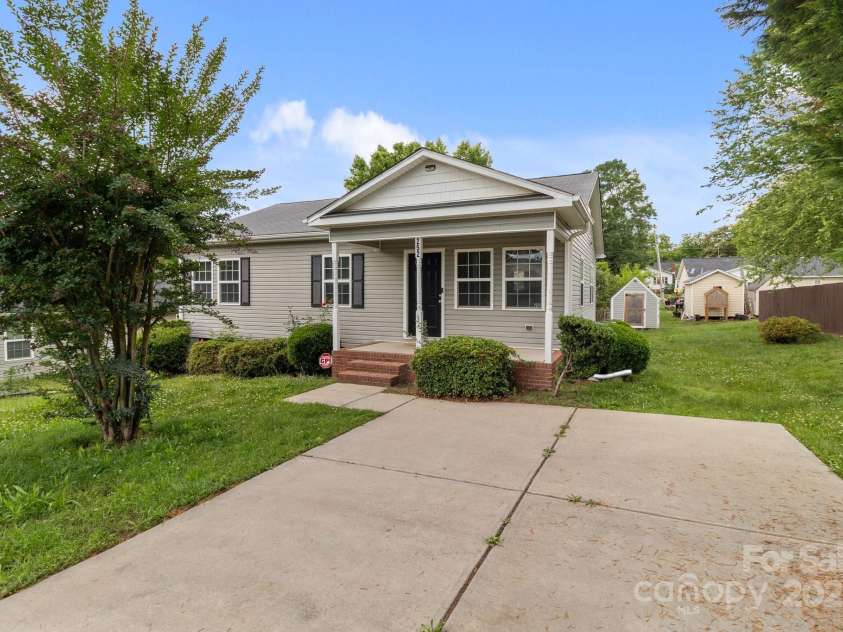 252 Sweet Bay Lane, Concord, NC 28027.  MLS# CAR4260998, YatesRealty ID 15852. 