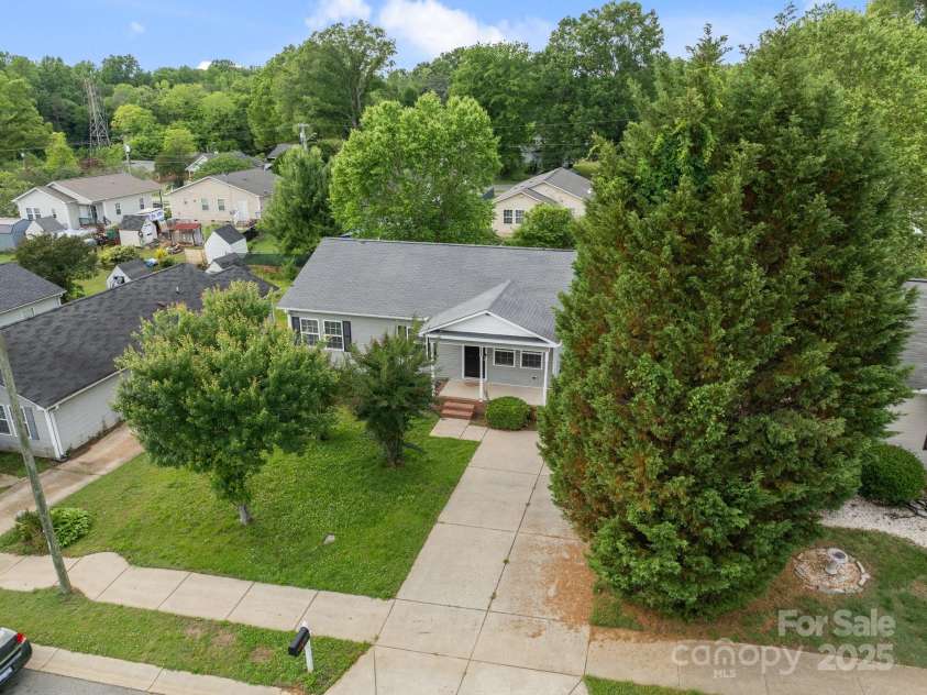 252 Sweet Bay Lane, Concord, NC 28027.  MLS# CAR4260998, YatesRealty ID 15852. 