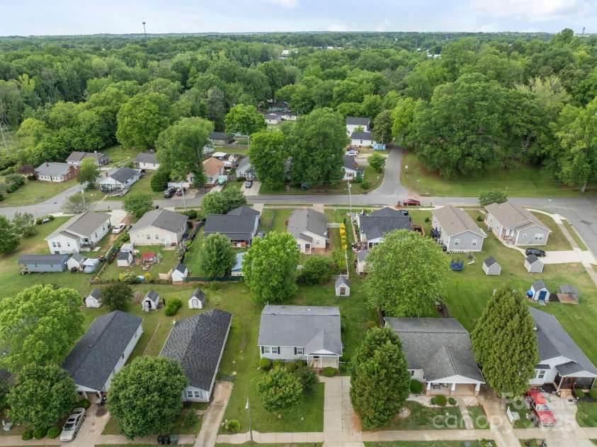 252 Sweet Bay Lane, Concord, NC 28027.  MLS# CAR4260998, YatesRealty ID 15852. 