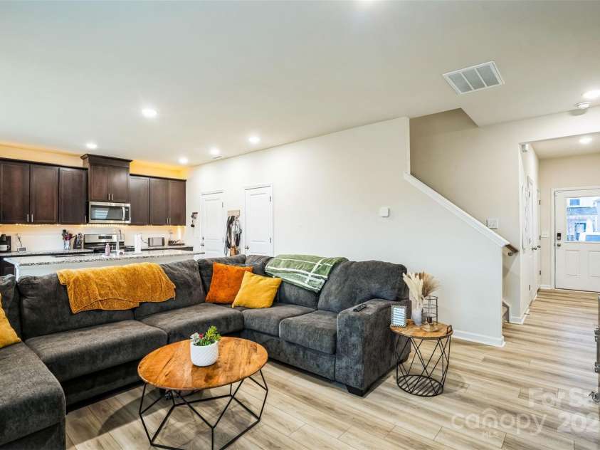 1108 Orchard Stream Drive, Haw River, NC 27258.  MLS# CAR4250041, YatesRealty ID 15854. 