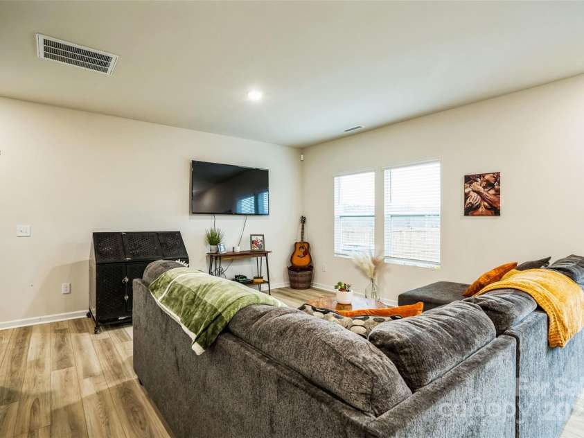 1108 Orchard Stream Drive, Haw River, NC 27258.  MLS# CAR4250041, YatesRealty ID 15854. 