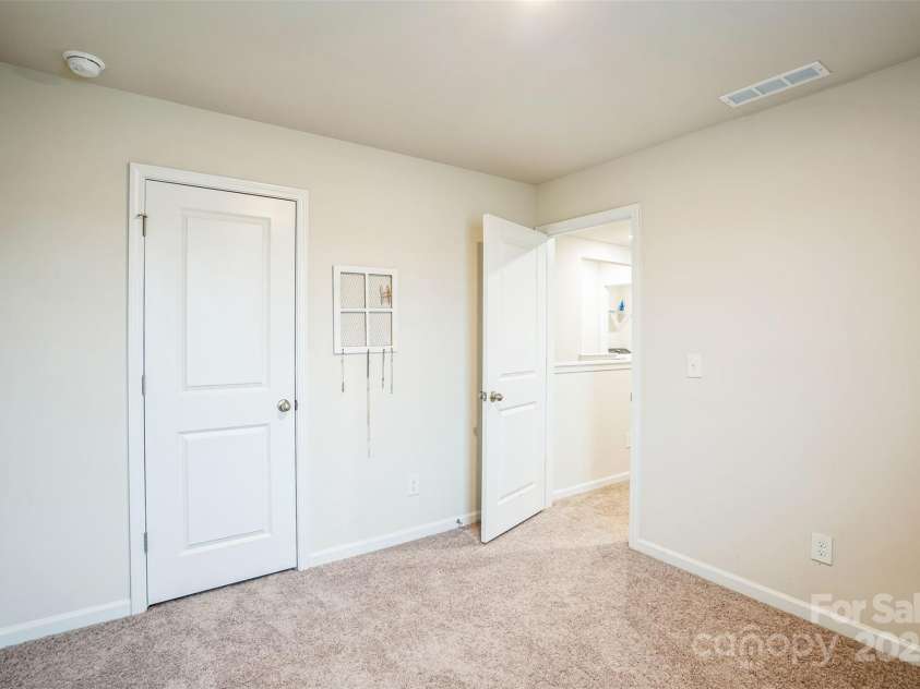 1108 Orchard Stream Drive, Haw River, NC 27258.  MLS# CAR4250041, YatesRealty ID 15854. 