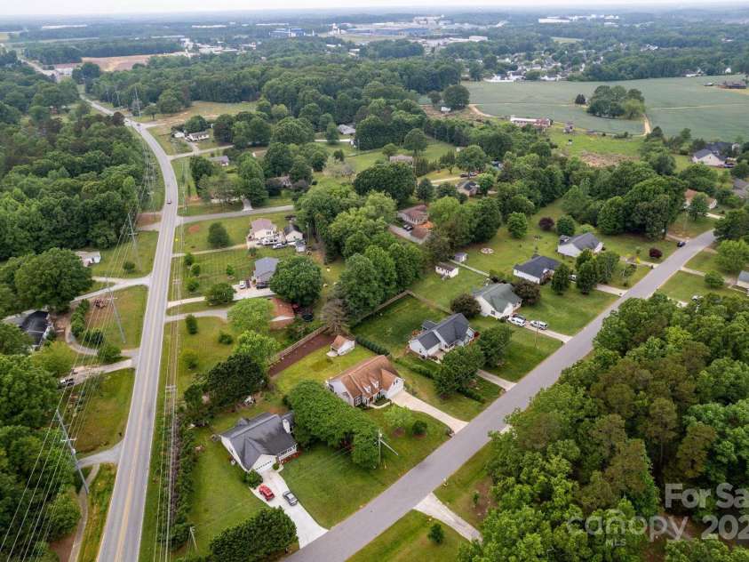 1307 Trull Place, Monroe, NC 28110.  MLS# CAR4250173, YatesRealty ID 15855. 