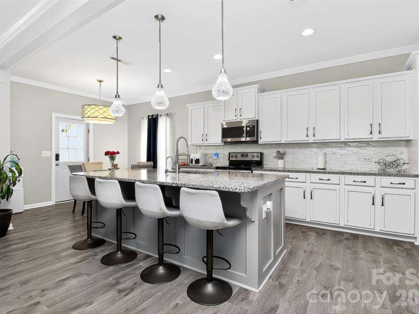 830 Von Buren Boulevard, Rock Hill, SC 29730.  MLS# CAR4356022, YatesRealty ID 15855. Kitchen
