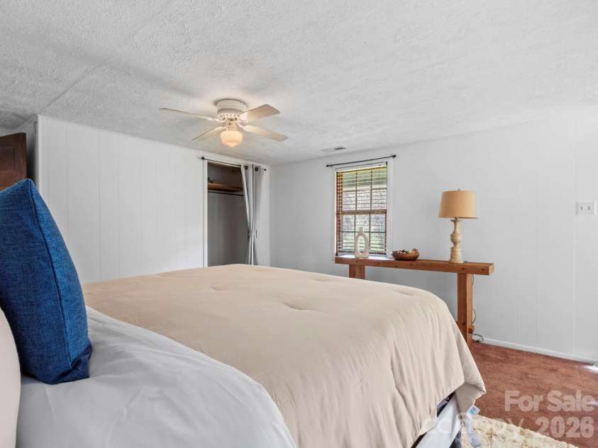 3041 Bald Mountain Road, Burnsville, NC 28714.  MLS# CAR4364365, YatesRealty ID 15856. 