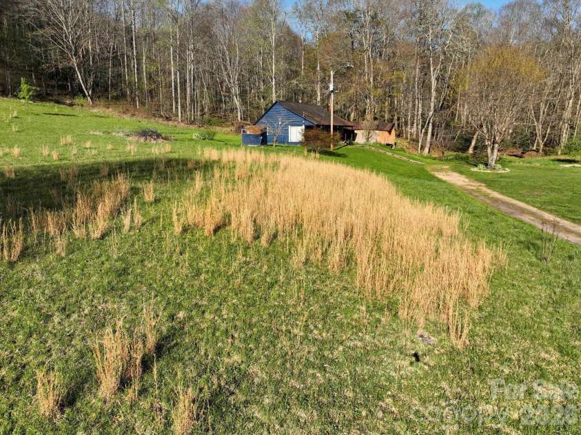 3041 Bald Mountain Road, Burnsville, NC 28714.  MLS# CAR4364365, YatesRealty ID 15856. 