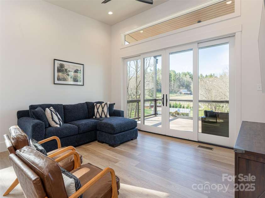 18 Cane Creek Lane, Fairview, NC 28730.  MLS# CAR4211460, YatesRealty ID 15857. 