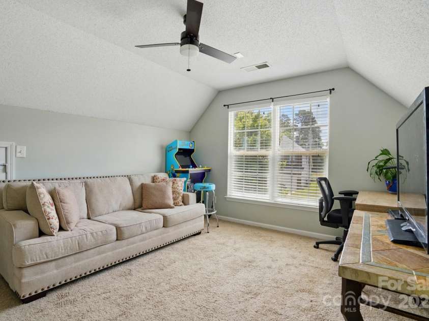 8833 Cavonnier Lane, Charlotte, NC 28216.  MLS# CAR4254092, YatesRealty ID 15858. Bedroom 4