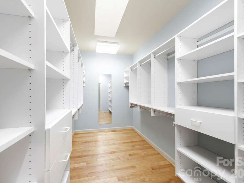 100 Elmridge Drive, Flat Rock, NC 28731.  MLS# CAR4366738, YatesRealty ID 15859. Large walk-in closet