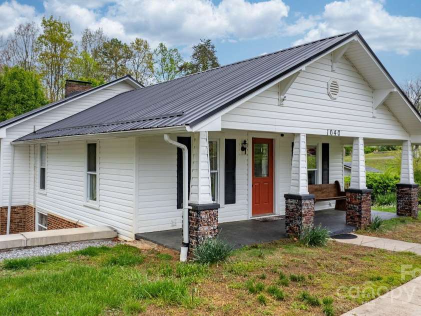 1040 Orchard Street, Valdese, NC 28690.  MLS# CAR4246537, YatesRealty ID 15859. 
