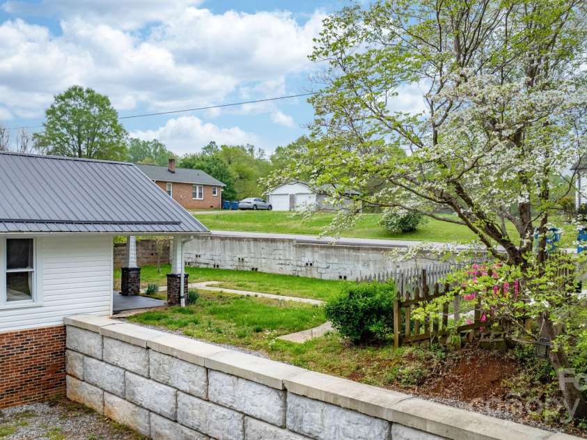 1040 Orchard Street, Valdese, NC 28690.  MLS# CAR4246537, YatesRealty ID 15859. 