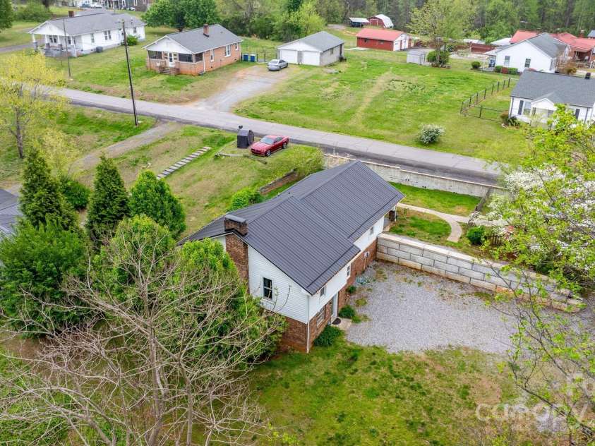 1040 Orchard Street, Valdese, NC 28690.  MLS# CAR4246537, YatesRealty ID 15859. 