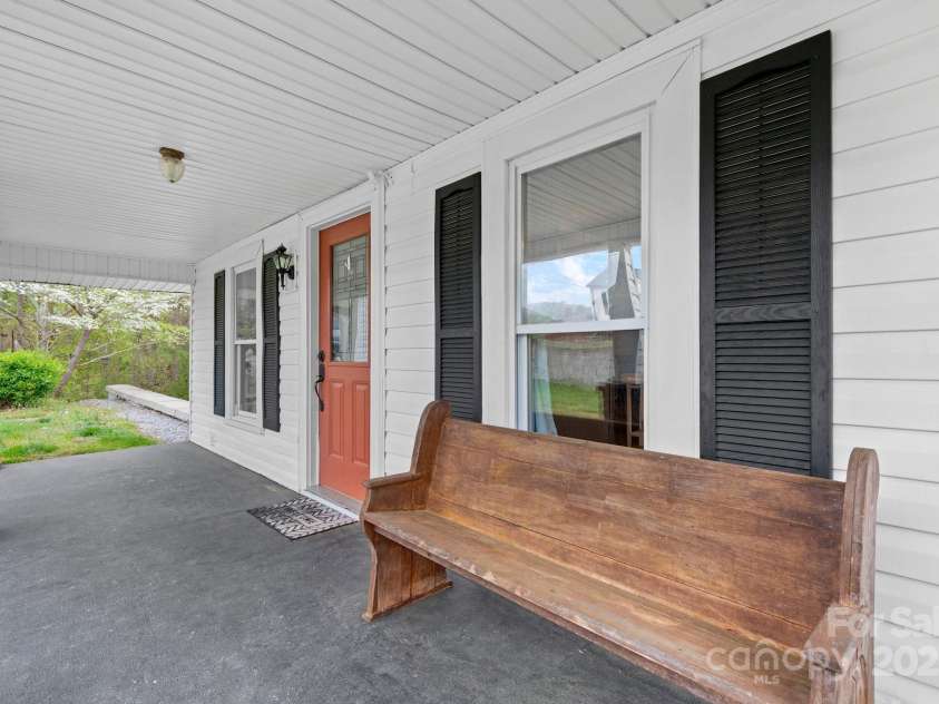 1040 Orchard Street, Valdese, NC 28690.  MLS# CAR4246537, YatesRealty ID 15859. 