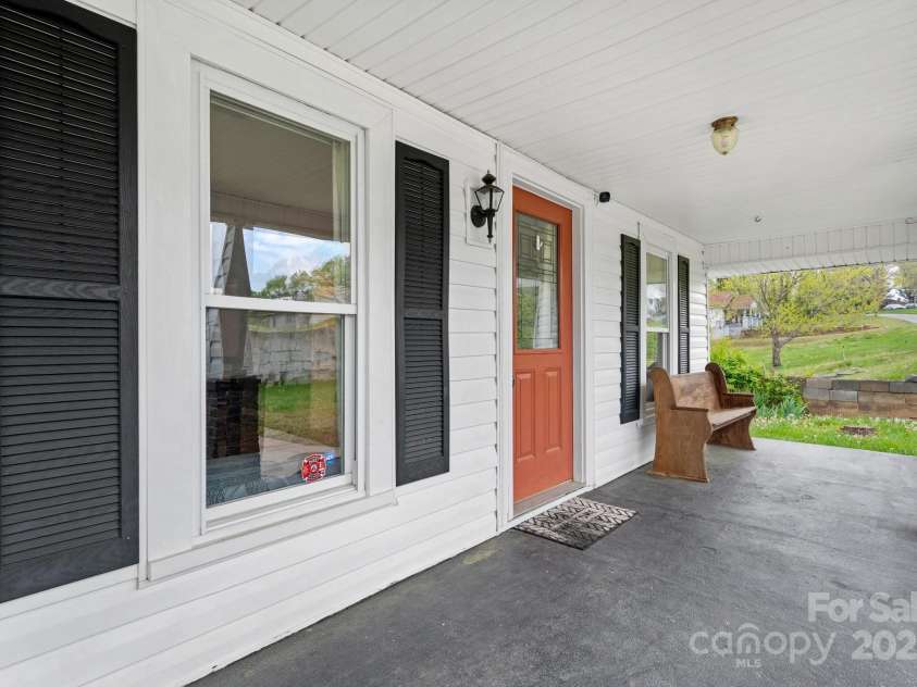 1040 Orchard Street, Valdese, NC 28690.  MLS# CAR4246537, YatesRealty ID 15859. 