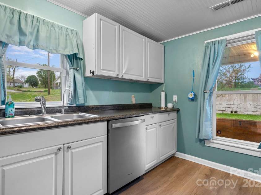1040 Orchard Street, Valdese, NC 28690.  MLS# CAR4246537, YatesRealty ID 15859. 