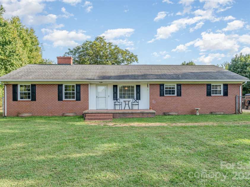 2135 Nc 152 Highway, China Grove, NC 28023.  MLS# CAR4305909, YatesRealty ID 1586. Unfinished Basement