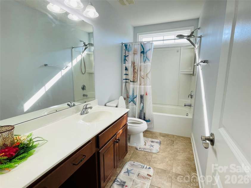 3500 Exbury Gardens Drive, Waxhaw, NC 28173.  MLS# CAR4333228, YatesRealty ID 1586. 