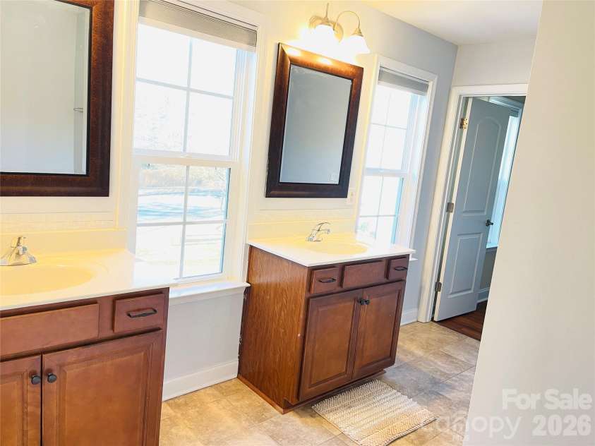 3500 Exbury Gardens Drive, Waxhaw, NC 28173.  MLS# CAR4333228, YatesRealty ID 1586. 