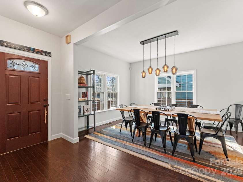 212 Bacon Avenue, Charlotte, NC 28208.  MLS# CAR4218229, YatesRealty ID 15860. 