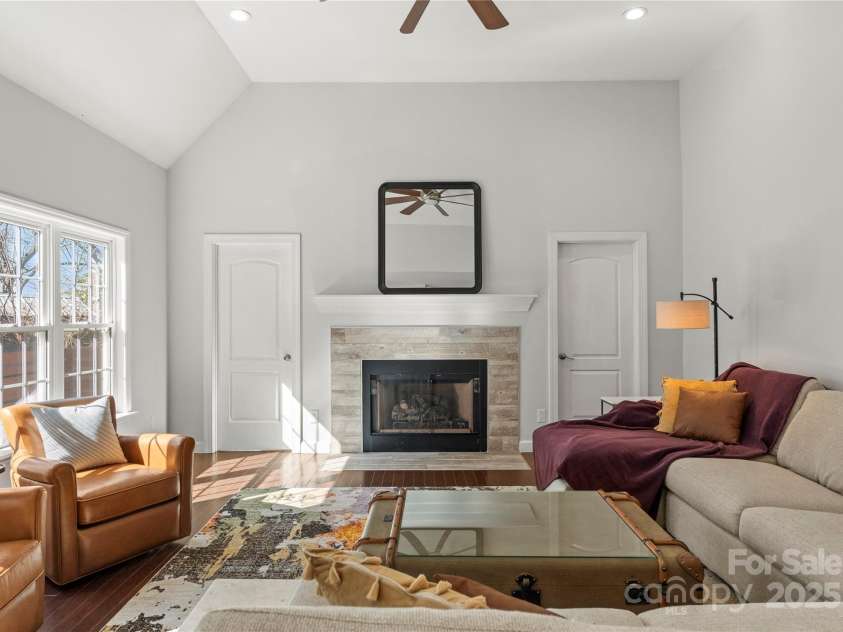 212 Bacon Avenue, Charlotte, NC 28208.  MLS# CAR4218229, YatesRealty ID 15860. 