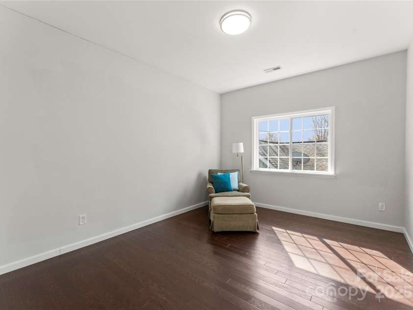 212 Bacon Avenue, Charlotte, NC 28208.  MLS# CAR4218229, YatesRealty ID 15860. 