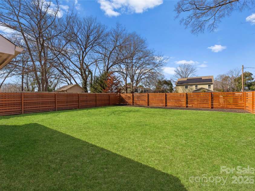 212 Bacon Avenue, Charlotte, NC 28208.  MLS# CAR4218229, YatesRealty ID 15860. 