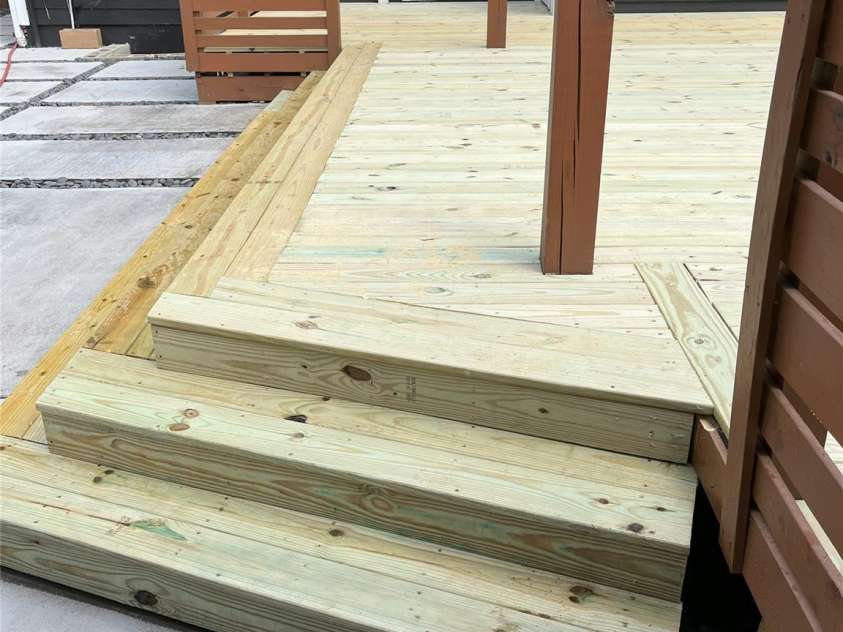 212 Bacon Avenue, Charlotte, NC 28208.  MLS# CAR4218229, YatesRealty ID 15860. 