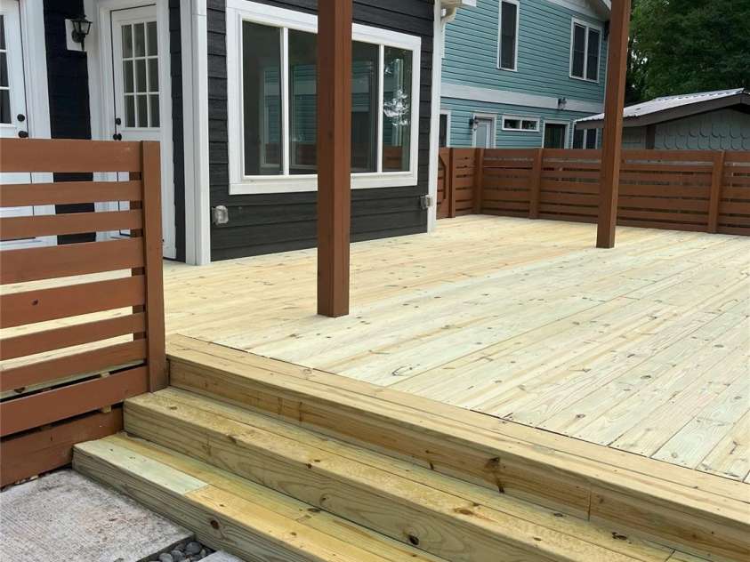 212 Bacon Avenue, Charlotte, NC 28208.  MLS# CAR4218229, YatesRealty ID 15860. 