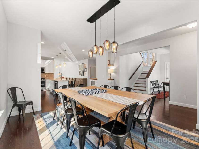 212 Bacon Avenue, Charlotte, NC 28208.  MLS# CAR4218229, YatesRealty ID 15860. 