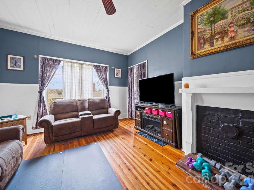 333 Main Street, Mount Pleasant, NC 28124.  MLS# CAR4358646, YatesRealty ID 15861. 