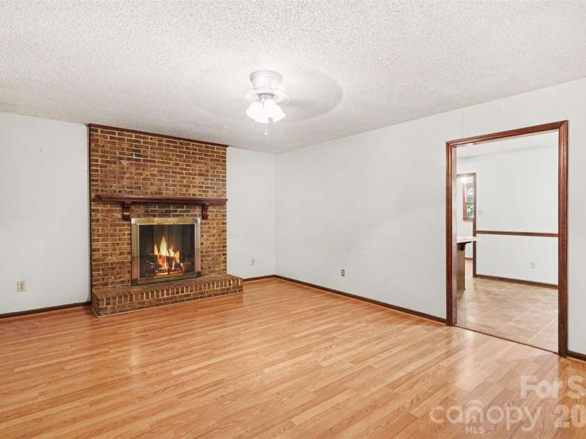 5921 Senconee Road, Matthews, NC 28104.  MLS# CAR4372440, YatesRealty ID 15862. 