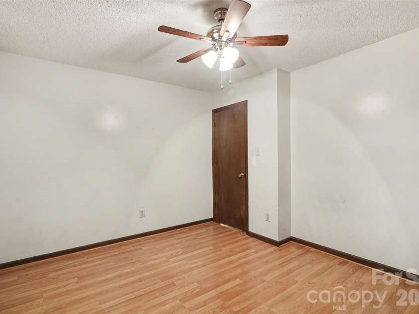 5921 Senconee Road, Matthews, NC 28104.  MLS# CAR4372440, YatesRealty ID 15862. 