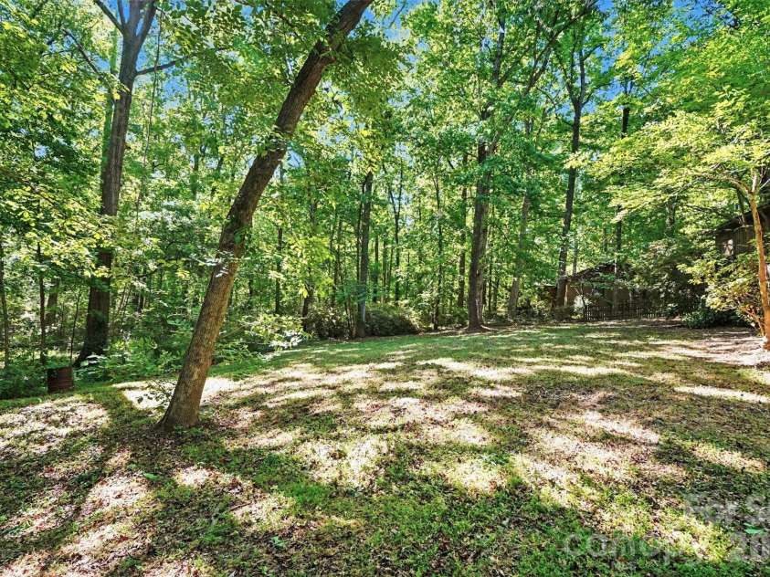 5921 Senconee Road, Matthews, NC 28104.  MLS# CAR4372440, YatesRealty ID 15862. 
