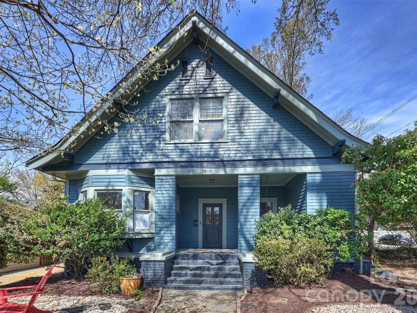 1818 Lennox Avenue, Charlotte, NC 28203.  MLS# CAR4350371, YatesRealty ID 15863. 