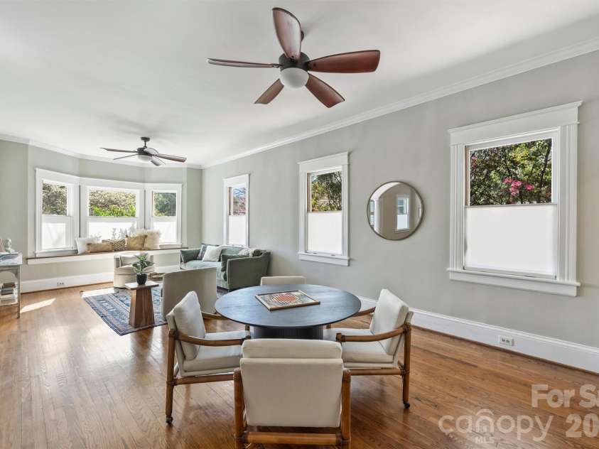 1818 Lennox Avenue, Charlotte, NC 28203.  MLS# CAR4350371, YatesRealty ID 15863. 