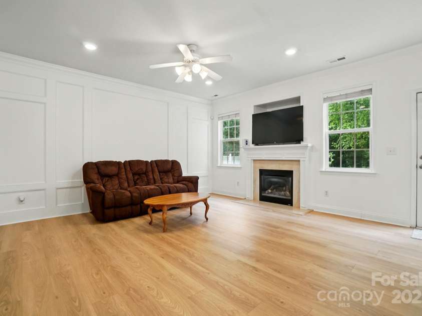 9856 Caldwell Depot Road, Cornelius, NC 28031.  MLS# CAR4262893, YatesRealty ID 15863. 